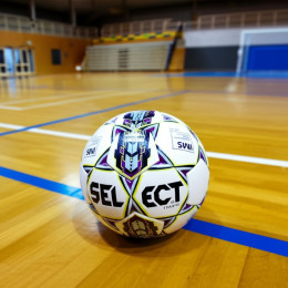 Мячи футбольные